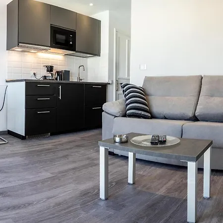 Grandes Playas 아파트 *